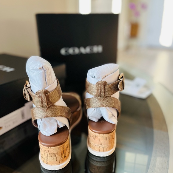 Coach Talulah Signature Khaki saddle Sandal 5.5 - Picture 6 of 9